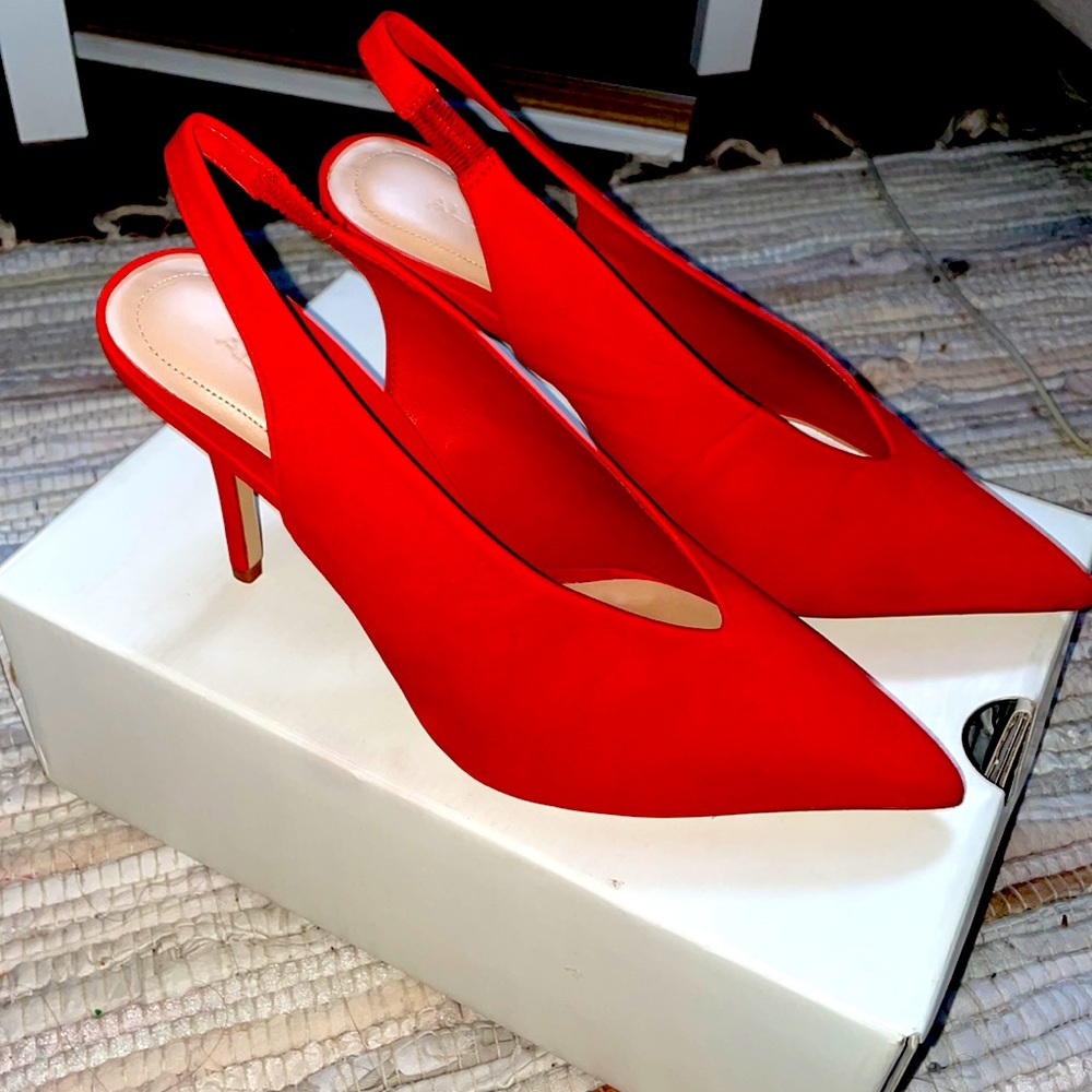 ALDO Minett Slingback Heels Pumps Burnt Red Orange Suede. Brand New w/ Box Sz 9